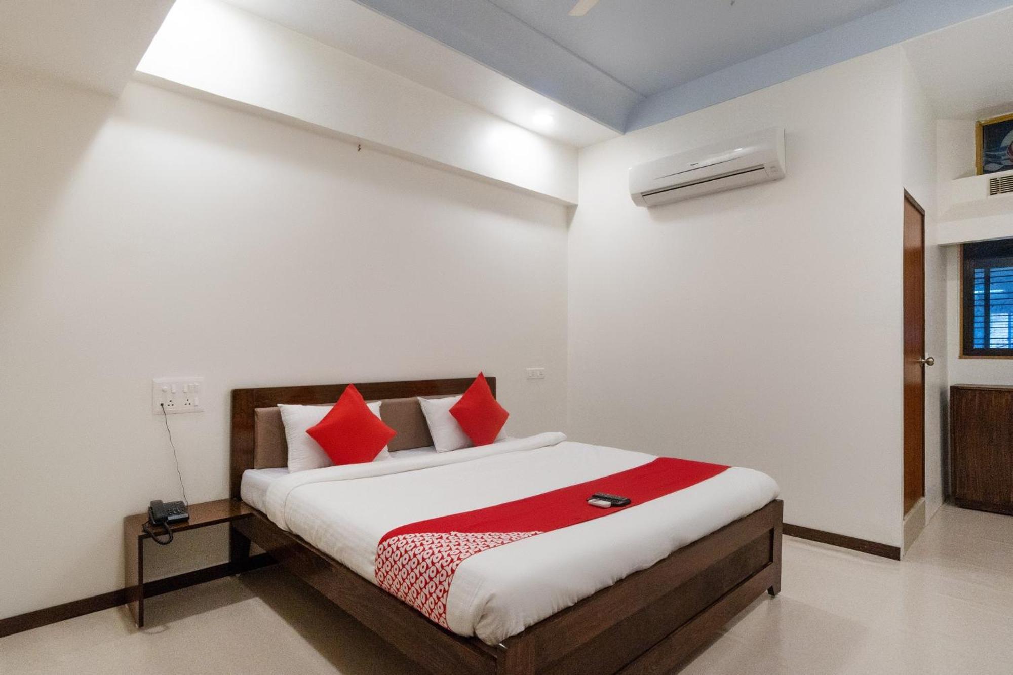 O Shivam Hotel